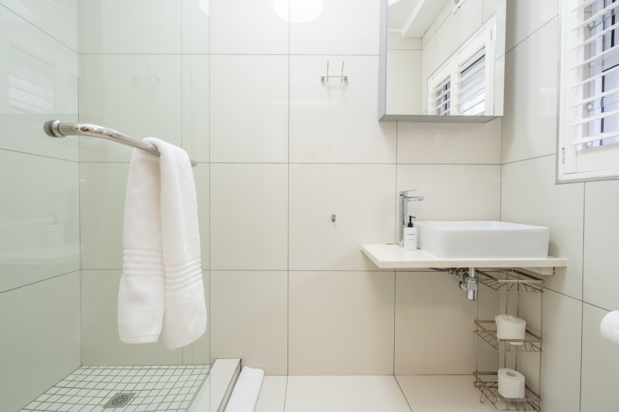 1 Bedroom Property for Sale in Three Anchor Bay Western Cape